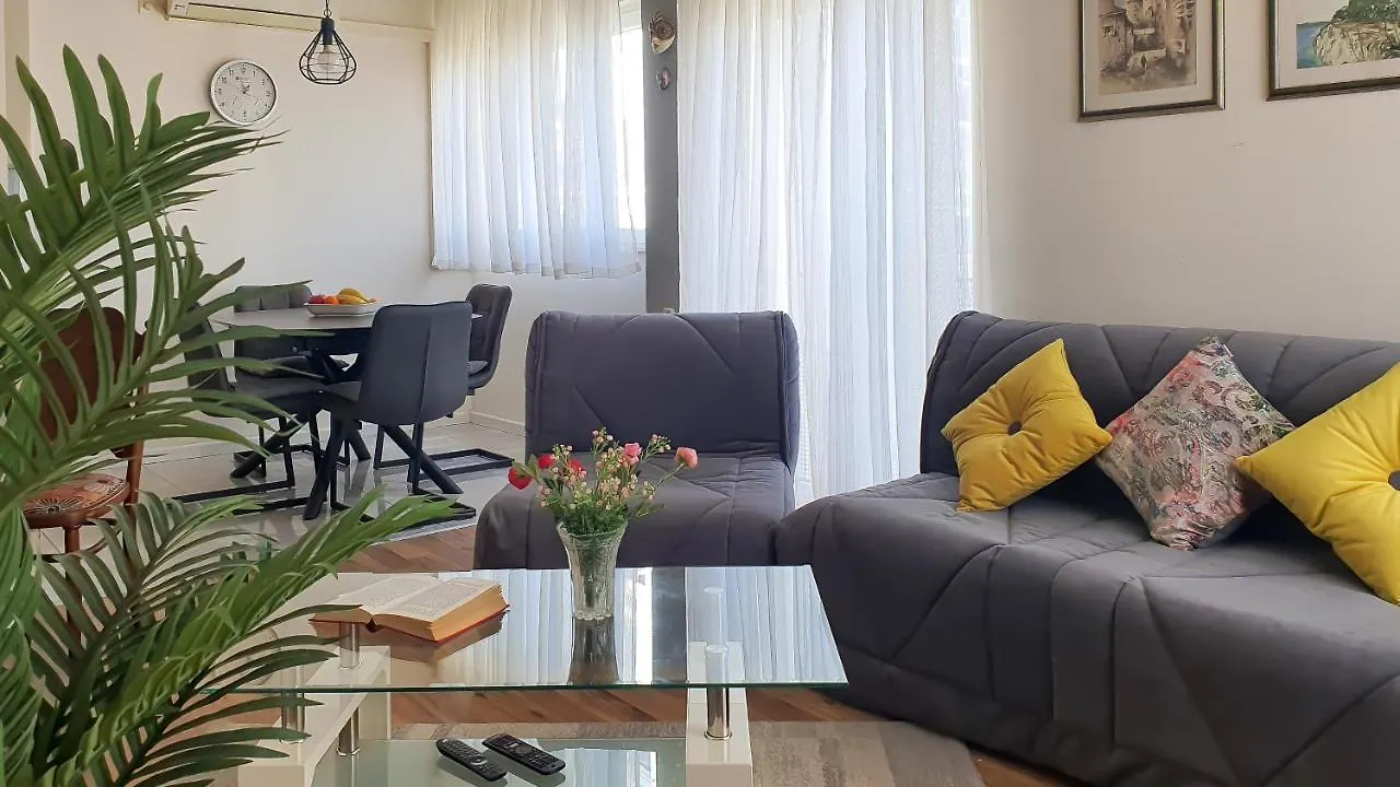 Stadium Apartment سبليت